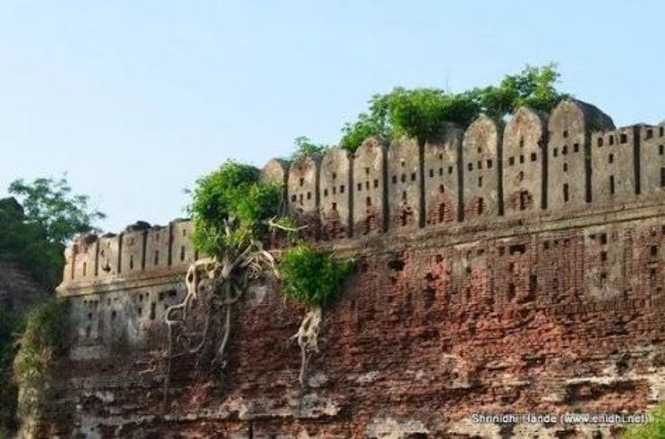 Alamparai Fort Trip Packages